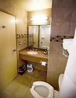 Refresh Inn & Suites