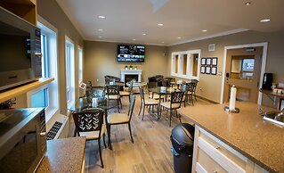 Refresh Inn & Suites