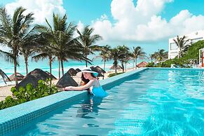 The Pyramid Cancun By Oasis - All Inclusive