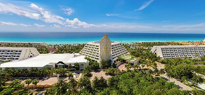 The Pyramid Cancun By Oasis - All Inclusive