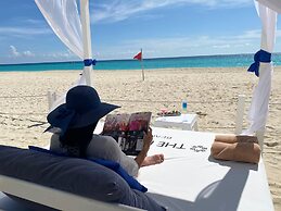 The Pyramid Cancun By Oasis - All Inclusive