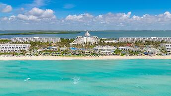 The Pyramid Cancun By Oasis - All Inclusive