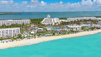 The Pyramid Cancun By Oasis - All Inclusive