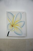 Louto Dmell Guesthouse & Villa