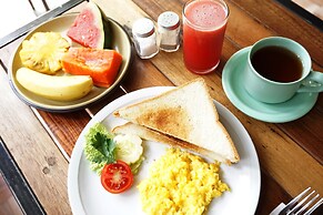 Louto Dmell Guesthouse & Villa