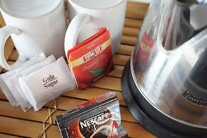 Louto Dmell Guesthouse & Villa