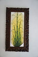 Louto Dmell Guesthouse & Villa