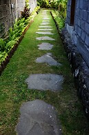 Louto Dmell Guesthouse & Villa