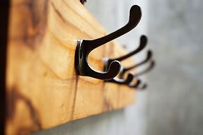 Louto Dmell Guesthouse & Villa