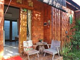 Louto Dmell Guesthouse & Villa