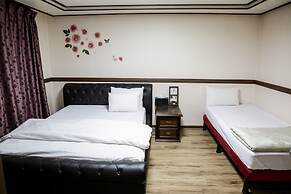 Hill Stay Hotel Residence