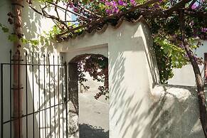 Come In Sicily - Pietramonaca