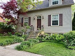 Antique Slumber Old Town Bed & Breakfast