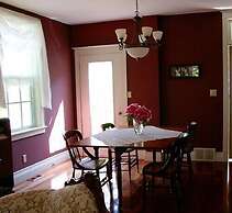 Antique Slumber Old Town Bed & Breakfast