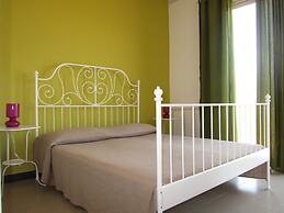 Comeinsicily - Rocce Nere