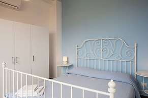 Comeinsicily - Rocce Nere