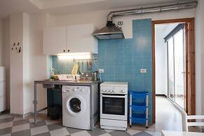 Comeinsicily - Rocce Nere