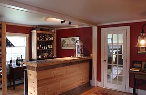 King Hill Inn & Kitchen