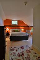 King Hill Inn & Kitchen
