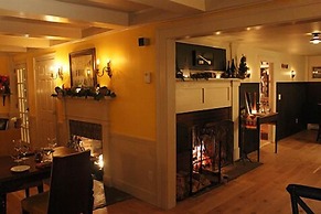 King Hill Inn & Kitchen