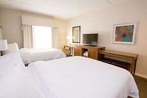 Hampton Inn & Suites Pittsburgh/Harmarville
