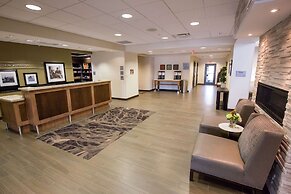 Hampton Inn & Suites Pittsburgh/Harmarville