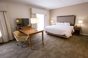 Hampton Inn & Suites Pittsburgh/Harmarville