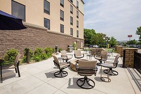 Hampton Inn & Suites Pittsburgh/Harmarville