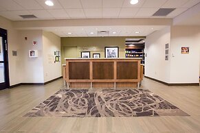 Hampton Inn & Suites Pittsburgh/Harmarville