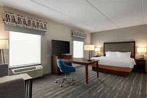 Hampton Inn & Suites Pittsburgh/Harmarville