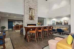 Hampton Inn & Suites Pittsburgh/Harmarville