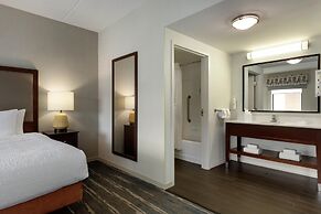 Hampton Inn & Suites Pittsburgh/Harmarville