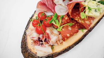 Three Crowns Residents