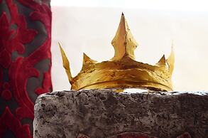 Three Crowns Residents