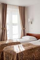 Three Crowns Residents