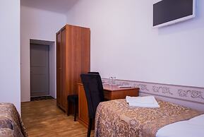 Three Crowns Residents