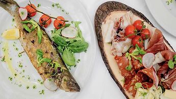 Three Crowns Residents