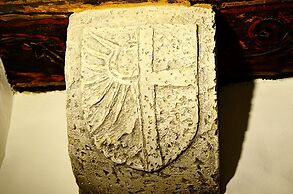 Three Crowns Residents