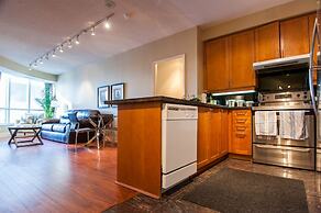 TOSuites - Signatures on Bloor