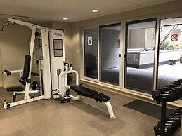 TOSuites - Signatures on Bloor