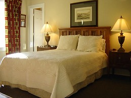 Carriage House Inn