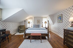 The Egremont Village Inn