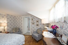 The Egremont Village Inn