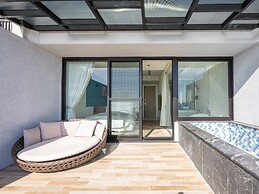 Kenting Sea Wall 130