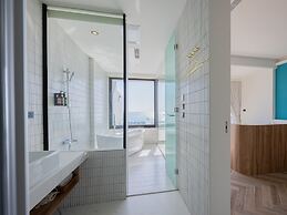 Kenting Sea Wall 130