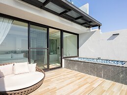 Kenting Sea Wall 130