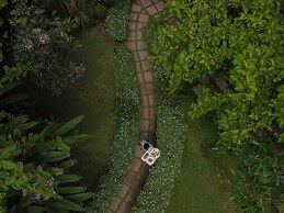 Calamansi Cove Villas