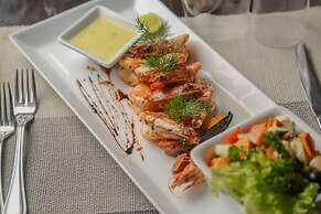 Calamansi Cove Villas