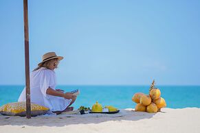 Calamansi Cove Villas