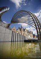Hotel Restaurant Brasserie Ahoi, Kortrijk